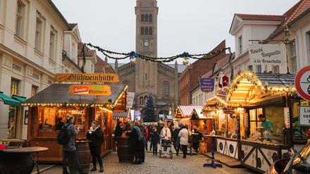 Der Potsdamer Weihnachtsmarkt in der Brandenburger Straße.