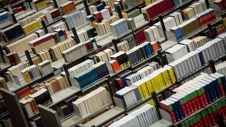 Bücher, Bücher, Bücher: Auf der Brandenburger buchmesse werden ganz besondere Exemplare vorgestellt. 