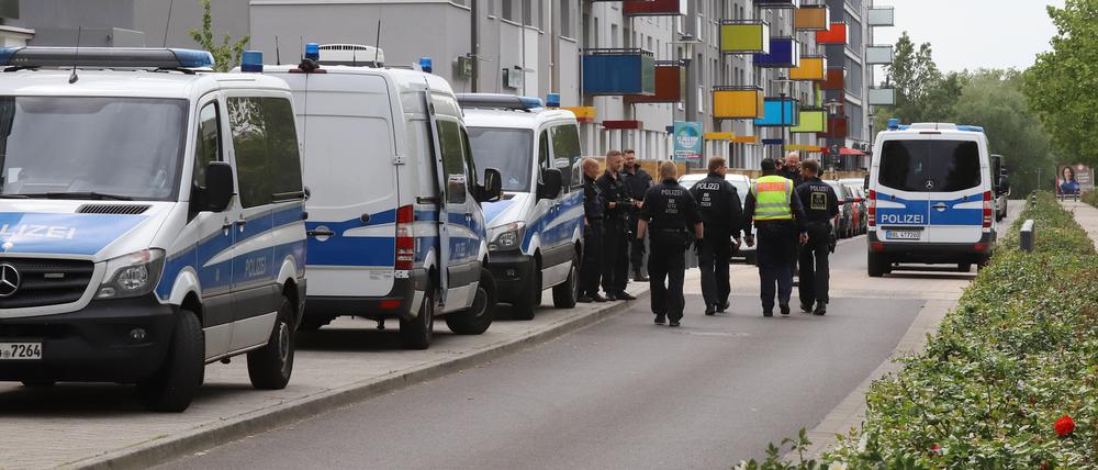 Ein Großaufgebot der Polizei suchte im Mai nach der Sechsjährigen. 