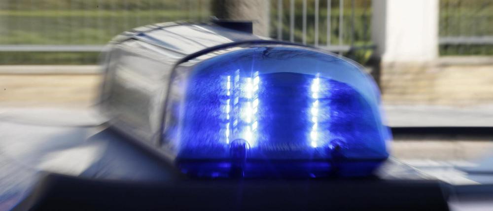 Eine betrunkene Frau wehrte sich massiv gegen die Polizei.