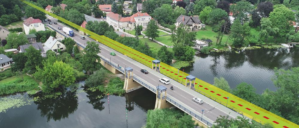Problempunkt. Die Trasse führt auch nahe der Villa Adlon entlang. Die dortige Straße Am Lehnitzsee wird gesperrt, Anwohner müssen künftig den Heinrich-Heine-Weg nutzen.
