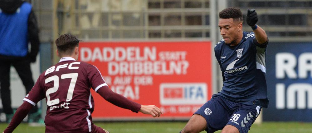 Blackout. Mit einem groben Patzer verschuldete SVB-Innenverteidiger Noah Awassi das 0:2.