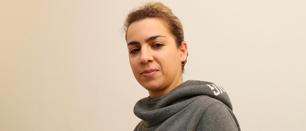 Ghazales Mohseni-Yosofi hat vor vier Jahren ihre Heimat Iran verlassen. Seit zwei Jahren lebt sie im Wohngebiet Am Schlaatz. Inzwischen ist die aus dem Iran stammende Frau evangelisch getauft.