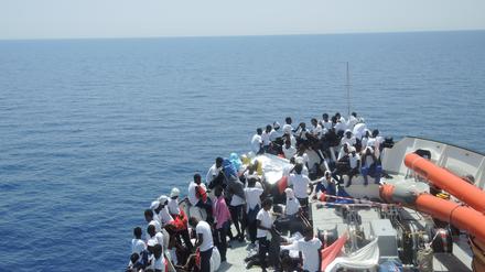 Potsdam nimmt 24 aus Seenot gerettete Flüchtlinge auf. 