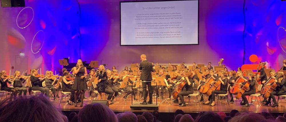 Sinfonische Klänge zur Weihnachtszeit, Benefizkonzert Mittelbrandenburgische Sparkasse im Nikolaisaal.