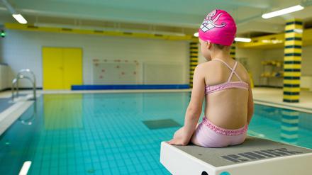 In Potsdam müssen Kinder lange auf ihre Teilnahme an einem Schwimmkurs warten. 
