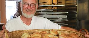 Auch die Bäckerei Braune in der Potsdamer Innenstadt bietet am 24. und am 31. Dezember ihre Brötchen an. Vielleicht ist auch Bäckermeister Werner Gniosdorz vor Ort.