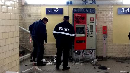 Silvester 2019: Fahrkartenautomat in Michendorf gesprengt