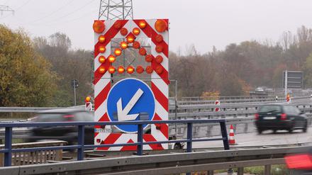 Auf der Nutheschnellstraße brauchen Autofahrer oft gute Nerven.