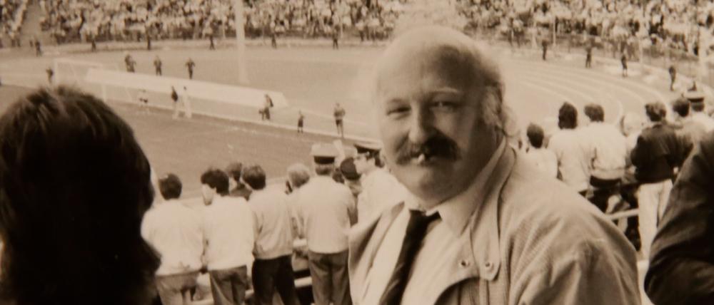Günter Simon beim FDGB-Endspiel zwischen Lok Leipzig und Hansa Rostock (4:1) am 13. Juni 1987 im Stadion der Weltjugend in Berlin.