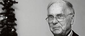 Wolfram Iwer wurde 1928 geboren.