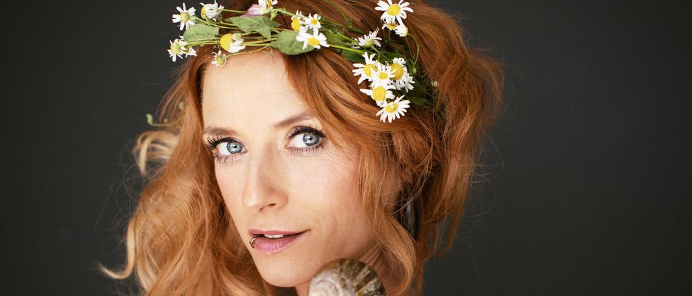 Singer-Songwriterin Sarah Lesch tritt heute im Waschhaus auf.