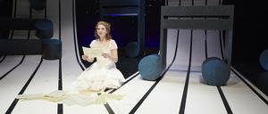 Clara Sonntag spielt Maria Anna Mozart mit Power.