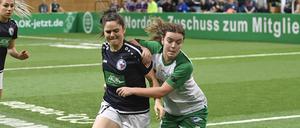 Angeführt von Kapitänin Sarah Zadrazil (l.) holte Turbine den Turniersieg. 
