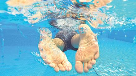 In Potsdam gibt es immer weniger Plätze für Schwimmschüler.