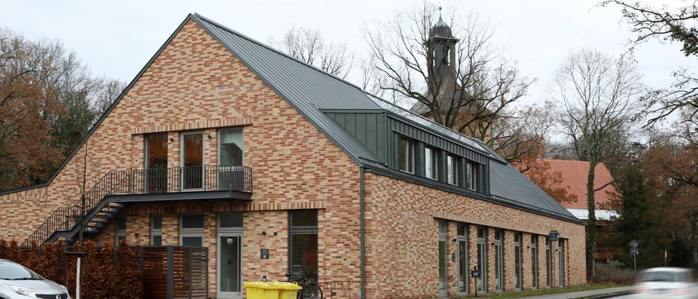 Das Gemeindehaus der evangelische Auferstehungsgemeinde Kleinmachnow am Zehlendorfer Damm.