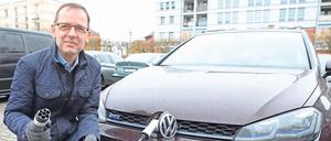 Eine Ladestation in Wohnortnähe für seinen Hybrid-Wagen sucht Jan Michalke vergebens.