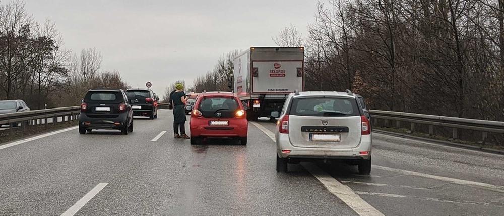 Auf der Potsdamer Nuthestraße hat es einen Unfall gegeben.