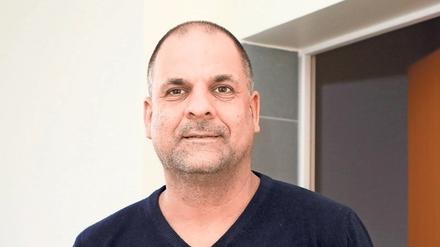 Denis Paute schaut sich täglich Stellenangebote an und findet dennoch keine Arbeit.