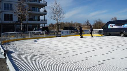 Die Eisbahn in Werder ist bis zum 16. Februar täglich geöffnet.