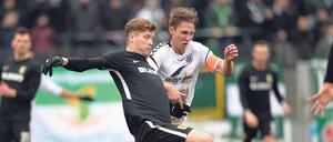Erfolgreiche Premiere: Beim Heimsieg gegen Chemie Leipzig am Sonntag war Leonard Koch (r.) erstmalig SVB-Kapitän.