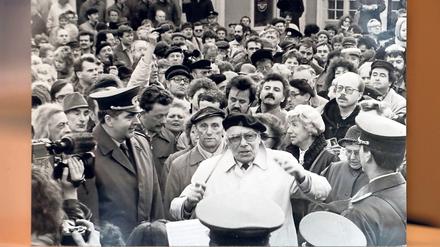 Vor 30 Jahren wurde die Klement-Gottwald-Straße, Potsdams Einkaufsstraße, wieder zur Brandenburger Straße. Zur Umbenennung kam auch der Komponist der Brandenburg-Hymne, Gustav Büchsenschütz.