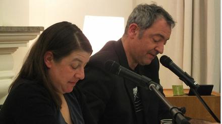 Tilla Kratochwil und Rainald Grebe lesen in der Villa Quandt.