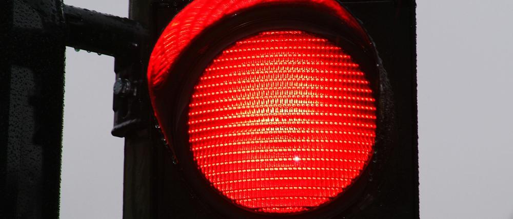 In Bad Belzig müssen Autofahrer auf die sogenannte grüne Welle verzichen - es gibt nur eine Ampel.