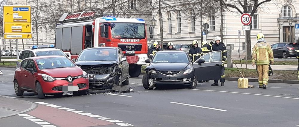 Am Luisenplatz hat es einen Unfall gegeben. 