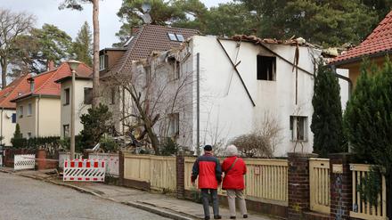 Nach dem Hausbrand in Babelsberg.