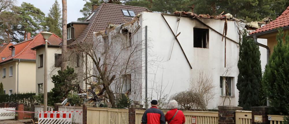 Nach dem Hausbrand in Babelsberg.
