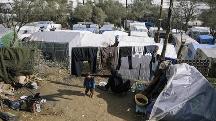 Rund 20 000 Menschen leben im Flüchtlingslager Moria auf der griechischen Insel Lesbos.