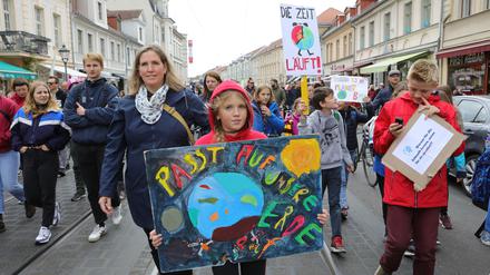 Eine Demo von "Friday for Future" im September 2019 in der Potsdamer Innenstadt. 