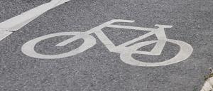 Potsdam will den Radverkehr in der Stadt weiter stärken. Am heutigen Dienstag wird eine neue Fahrradstraße eingeweiht.