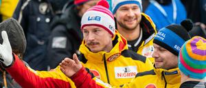 Eric Franke (l.) erlebte mit seinem Piloten Nico Walther zwei emotionale WM-Wochen. 