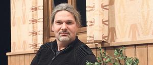 Der Regisseur Marc Becker trotzt Smartphones.