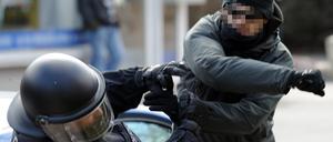 2162 Brandenburger Polizisten wurden im vergangenen Jahr Opfer von Straftaten.