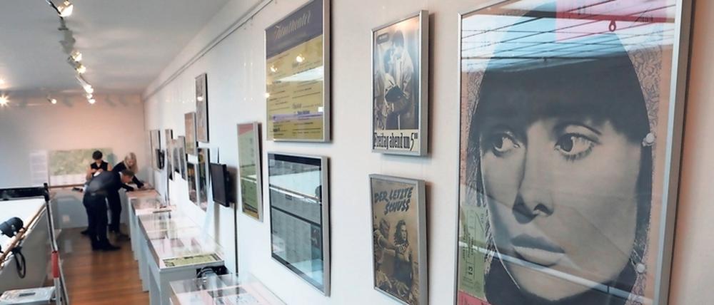 Eine Ausstellung im Potsdamer Filmmuseum zeigt Exponate aus 111 Jahren Potsdamer Kinogeschichte.