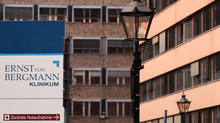 In Potsdam wird ein zweijähriges Kind auf der Intenstivstation des Ernst-von-Bergmann-Klinikums behandelt.