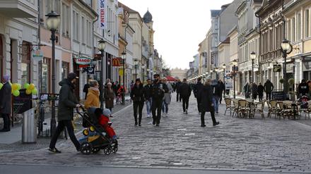 Die Brandenburger Straße am Sonntagnachmittag.