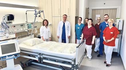 Vorbereitung. Das St. Josefs-Krankenhaus richtet eine Isolierstation für Coronapatienten ein. Unter der Ärztlichen Leitung von Chefärztin Gesine Dörr und Chefarzt Torsten Schulze will man die Lage meistern.