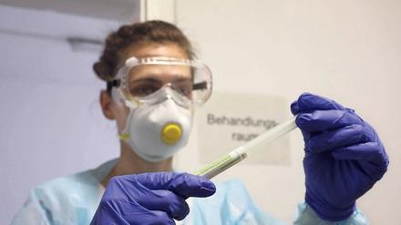 Künftig dürfen sich Potsdamer auch ohne Überweisung testen lassen, wie hier am Stern.