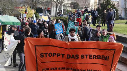 Vor noch nicht einmal einem Monat demonstrierten Potsdamer Mitglieder der Seebrücke noch auf dem Platz der Einheit.