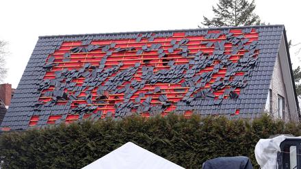 Durch Sprengung einer Bombe aus dem Zweiten Weltkrieg wurden in Stahnsdorf mehrere Häuser beschädigt.