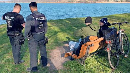 Wie lang eine Pause in Coronazeiten sein darf, ob man dabei nur alleine sitzen darf und ob dabei auch ein Pausenbrot gegessen werden darf, all das sind ganz neue Fragen.