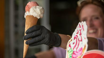 Eis kann auch derzeit genossen werden. 