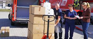 500 000 Masken sind am Samstag nach Brandenburg geliefert worden. 