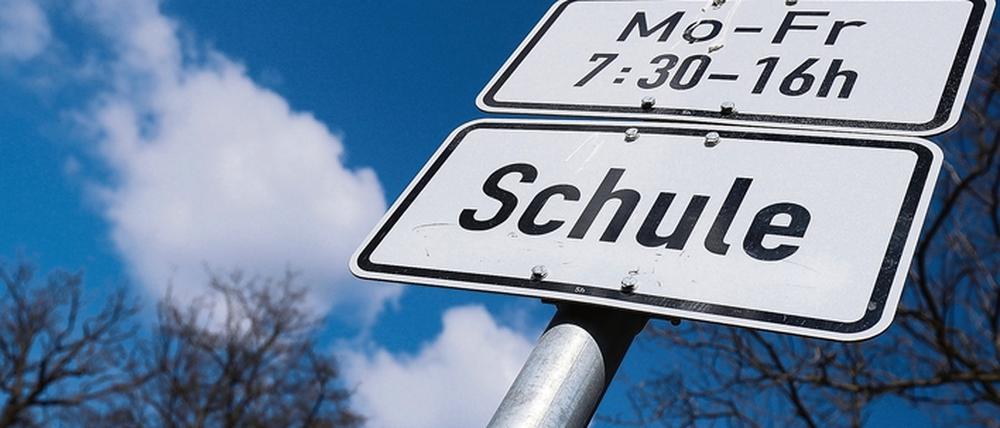 Wieder zur Schule? Ob der Unterricht in Brandenburg wieder beginnen kann, ist noch ungewiss.