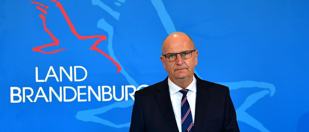 Brandenburgs Ministerpräsident Dietmar Woidke (SPD) bei der Pressekonferenz am 15. April.