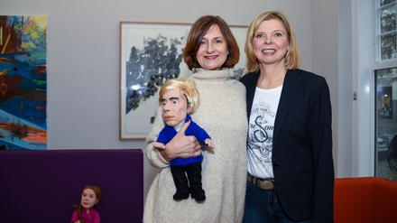 Die Galeristinnen Kathrin Behrens und Sandra Schindler (r.).